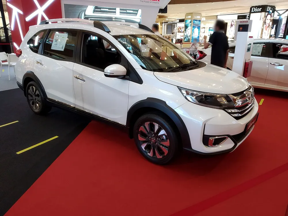 Honda BR-V 2022 — view 3