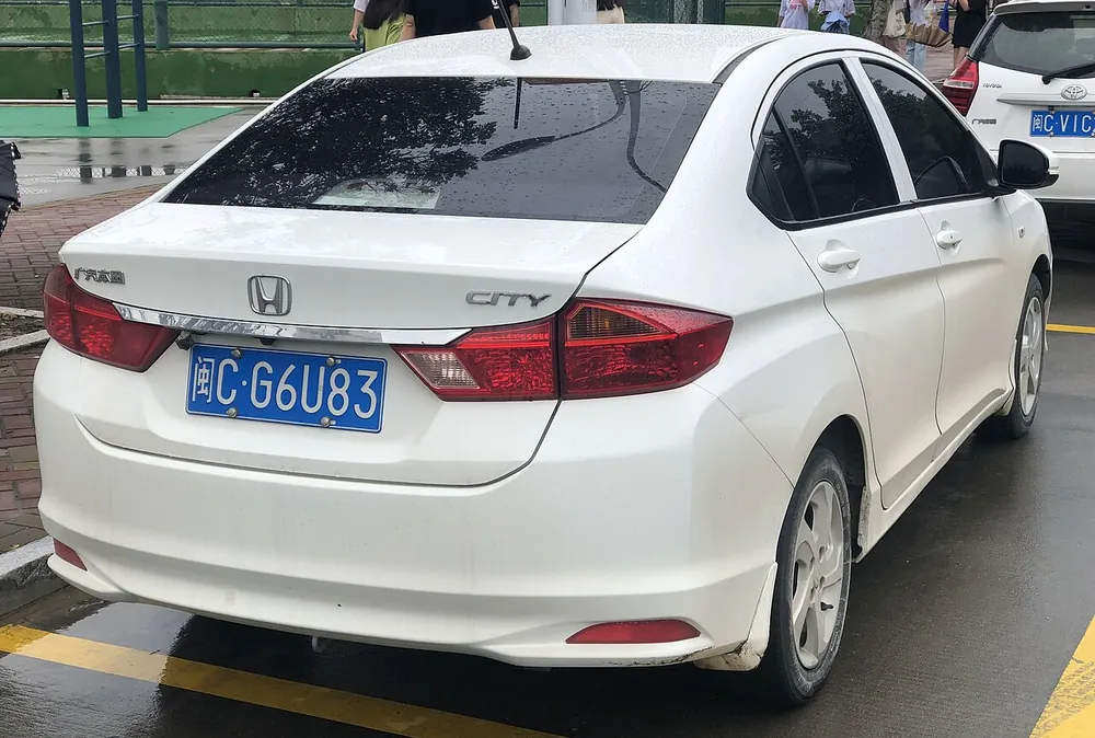 Honda City 2023 — view 2
