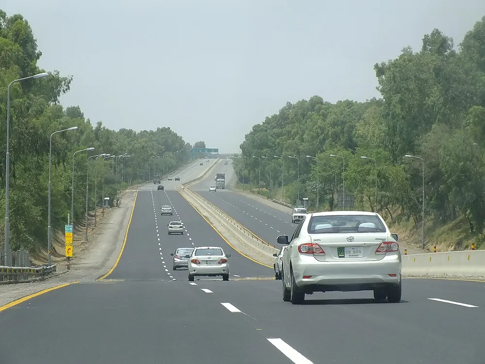 Outstation & Intercity Trips in Karachi