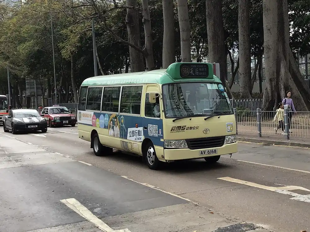 Toyota Coaster 2020 — view 2