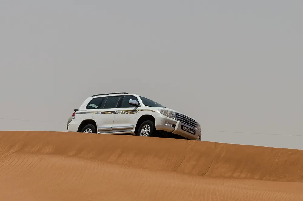 Toyota Land Cruiser 2022 — view 2